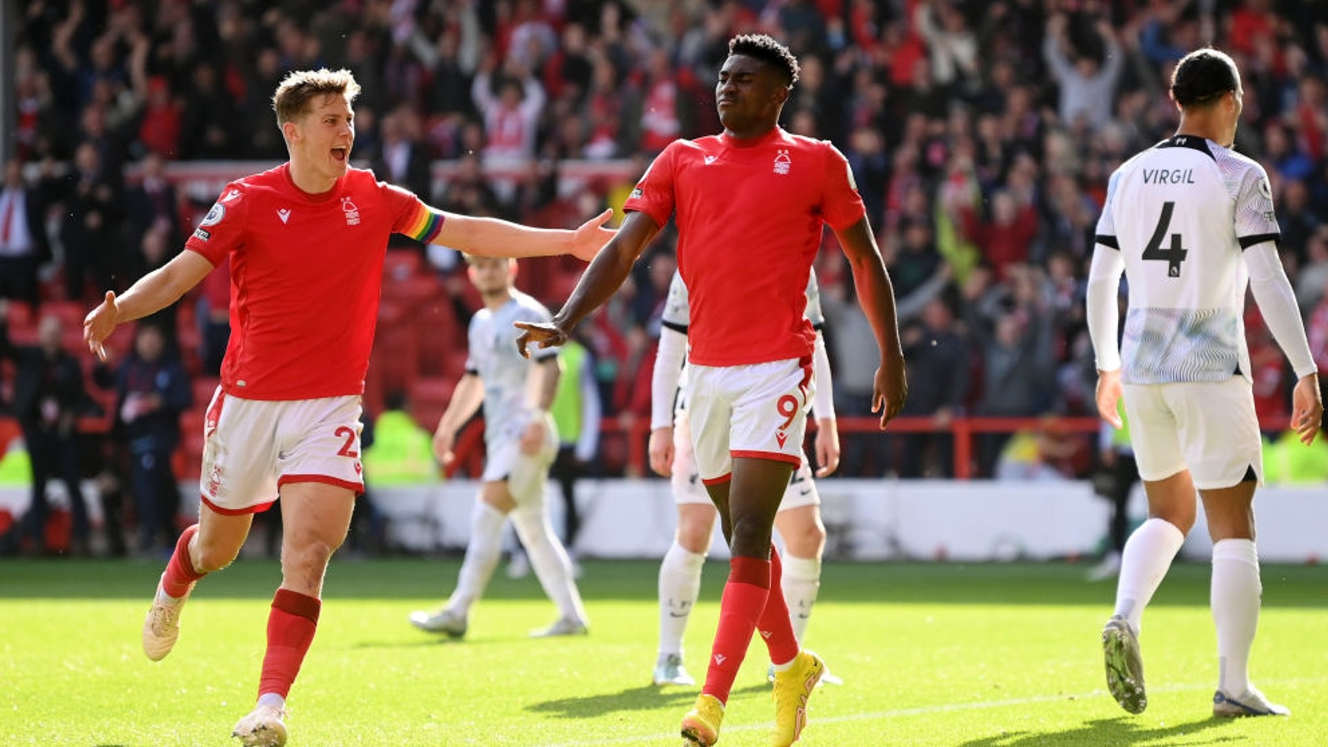 他仅凭个人 他仅凭个人